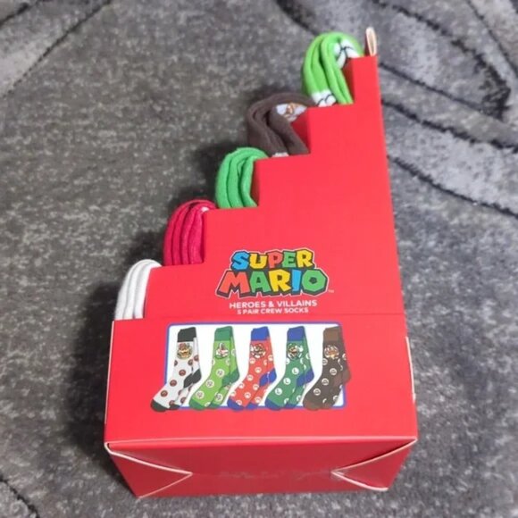 Nintendo licenced product Super Mario heroes and villains socks 5 pack NEW - Picture 6 of 11